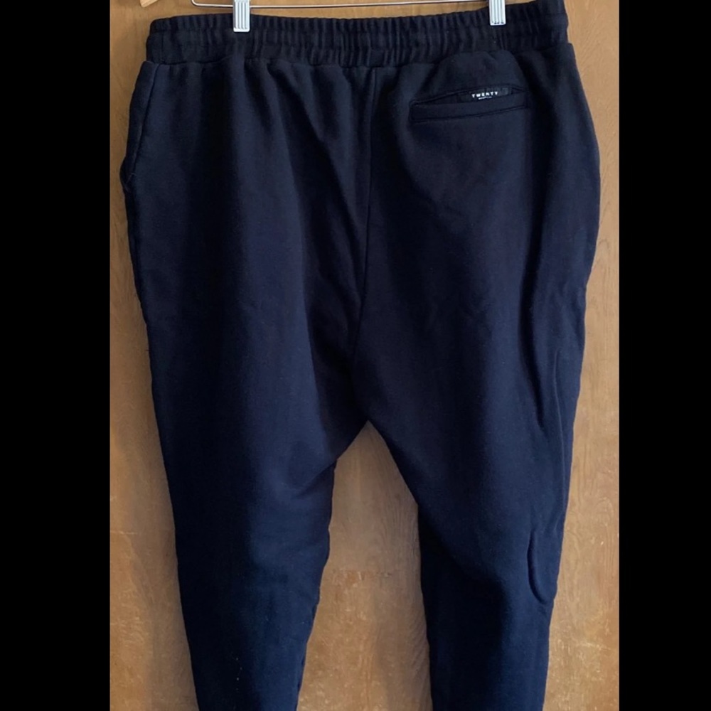 Trousers - Picture 3 of 4